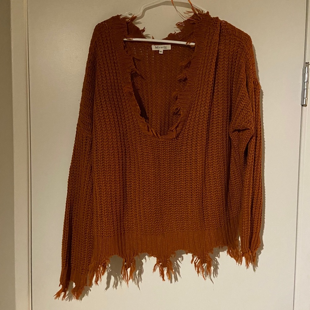 V neck, cropped sweater